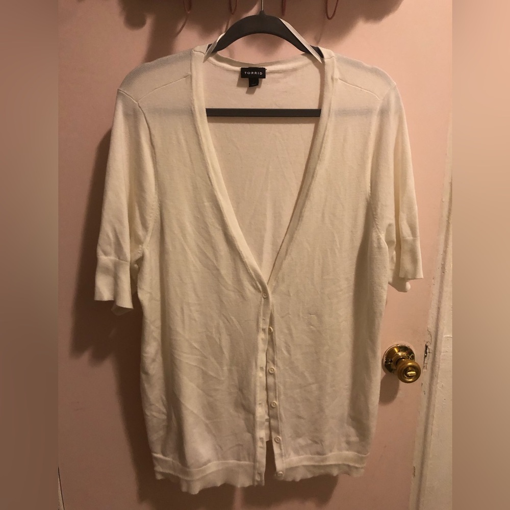 Torrid- White short sleeve v-neck cardigan